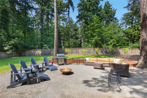 20405 1st Avenue S Normandy Park WA 98198