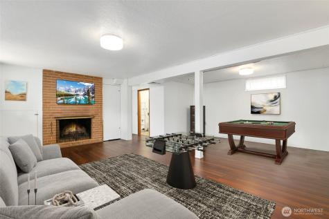 20405 1st Avenue S Normandy Park WA 98198