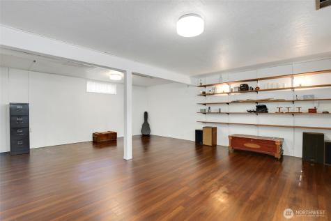 20405 1st Avenue S Normandy Park WA 98198