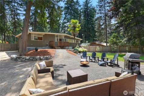 20405 1st Avenue S Normandy Park WA 98198