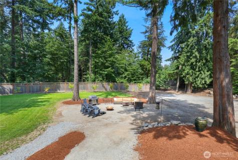 20405 1st Avenue S Normandy Park WA 98198