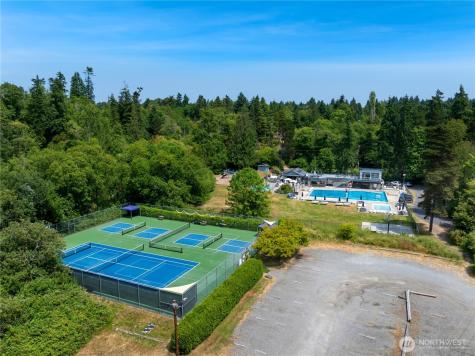 20405 1st Avenue S Normandy Park WA 98198