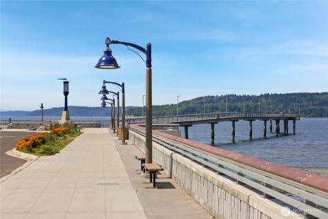 20405 1st Avenue S Normandy Park WA 98198