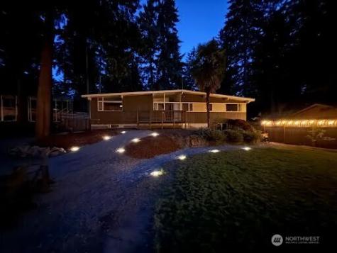 20405 1st Avenue S Normandy Park WA 98198