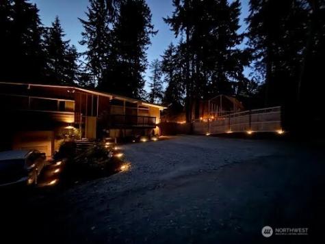 20405 1st Avenue S Normandy Park WA 98198