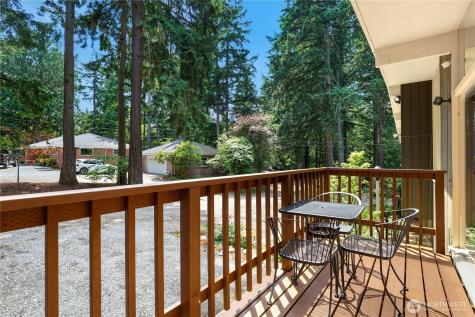 20405 1st Avenue S Normandy Park WA 98198