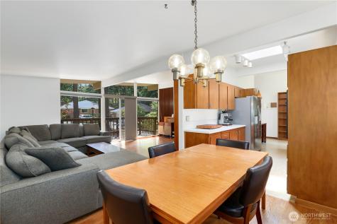 20405 1st Avenue S Normandy Park WA 98198