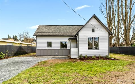 1238 Ash Avenue Marysville WA 98270
