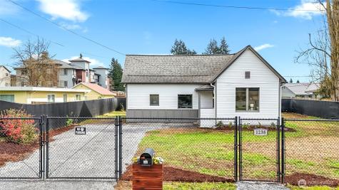 1238 Ash Avenue Marysville WA 98270