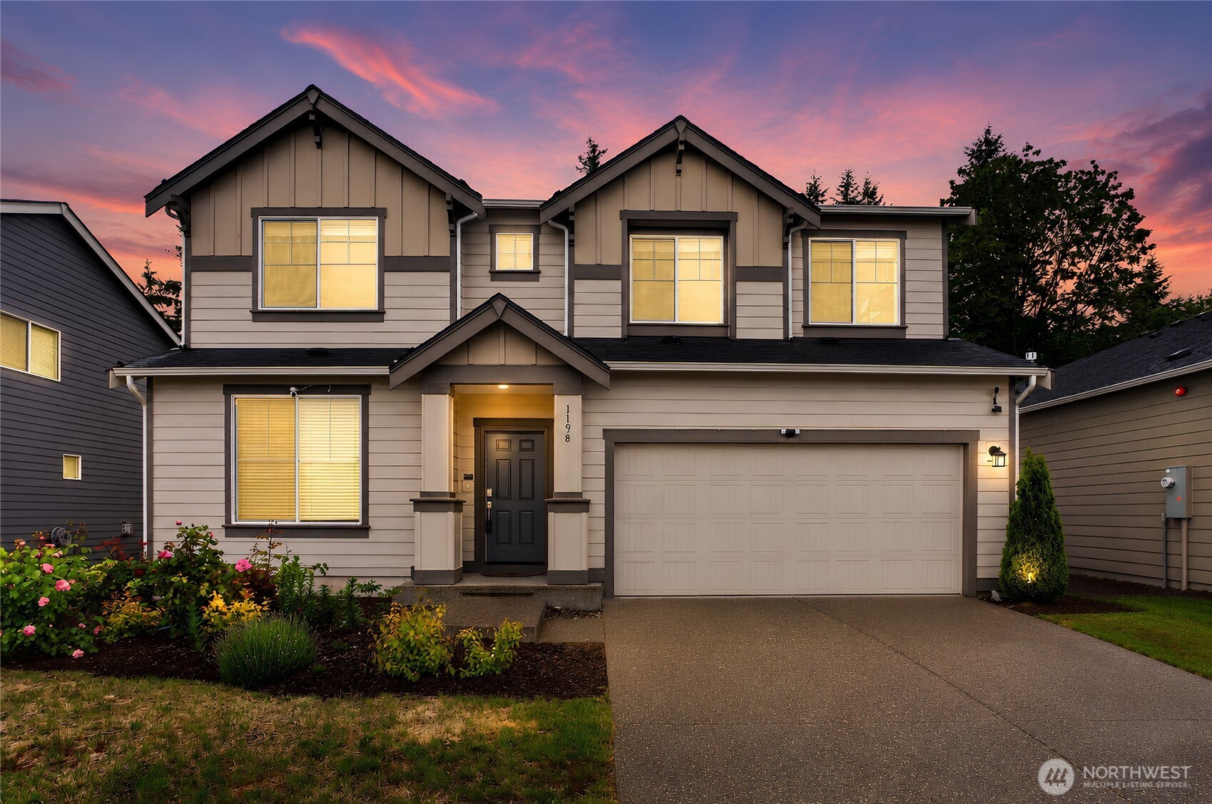 1198 Panoramic Loop Bremerton WA 98312