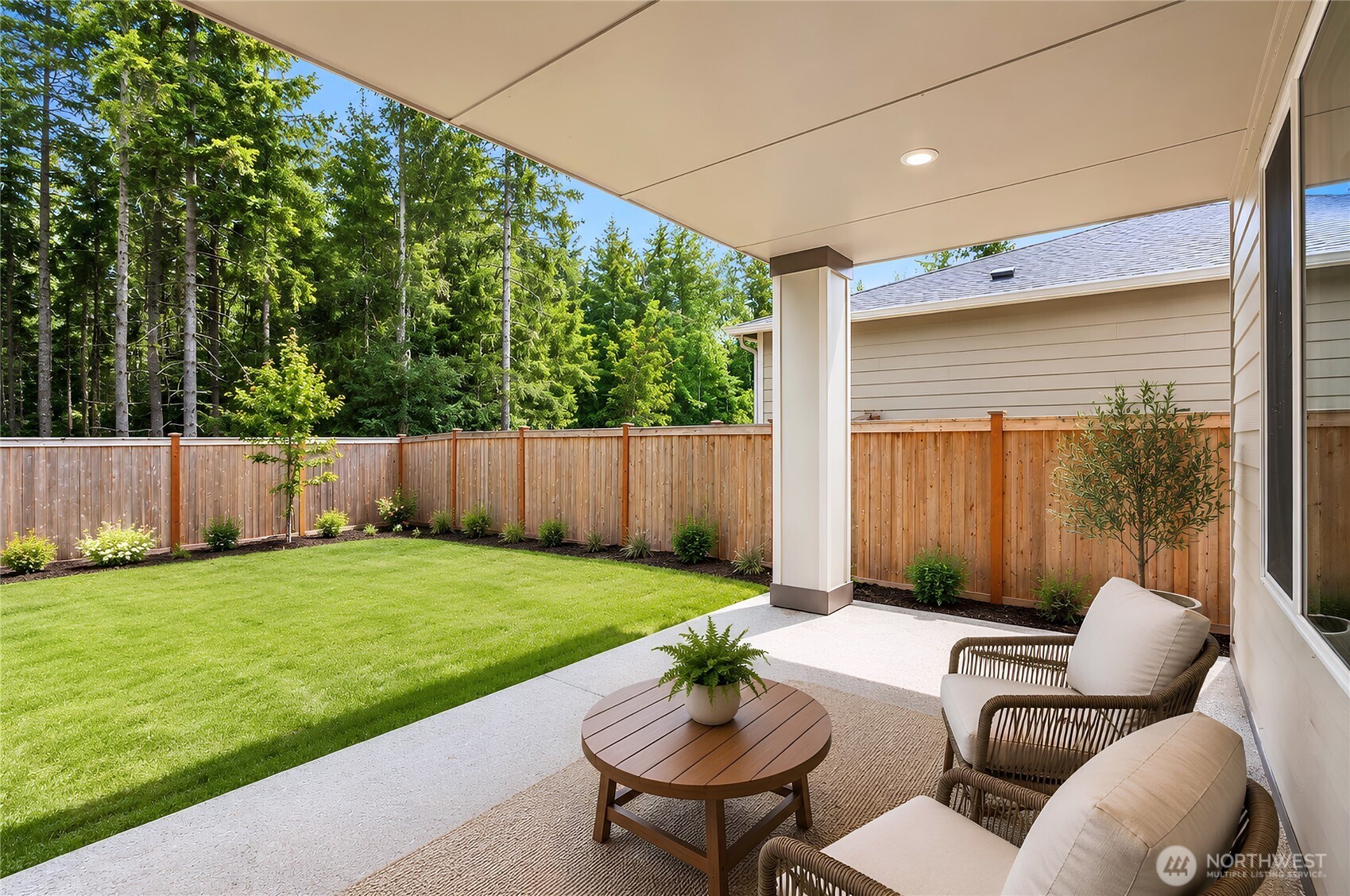 1198 Panoramic Loop Bremerton WA 98312