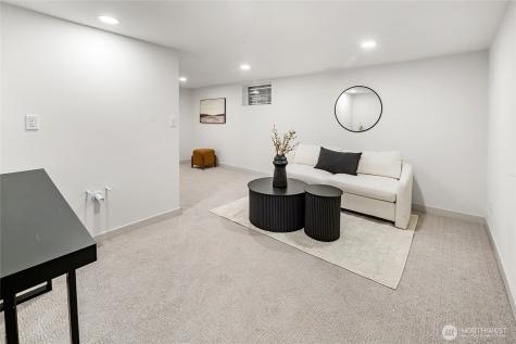 3037 21st Avenue W Seattle WA 98199