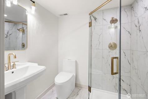 3037 21st Avenue W Seattle WA 98199