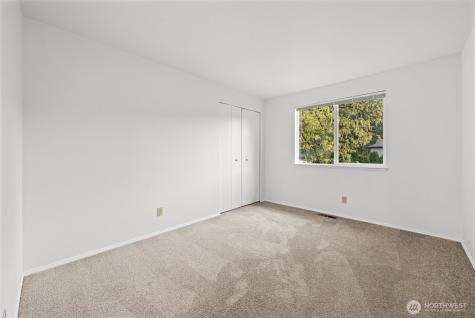 28813 14th Avenue S Federal Way WA 98003
