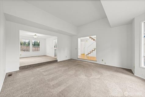 28813 14th Avenue S Federal Way WA 98003