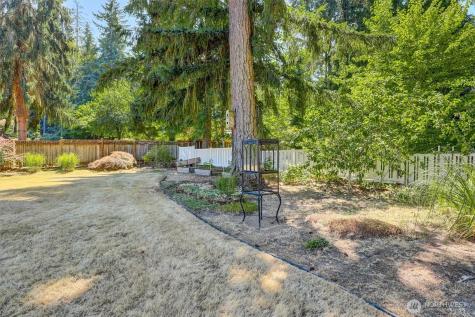 18803 156th Avenue NE Woodinville WA 98072