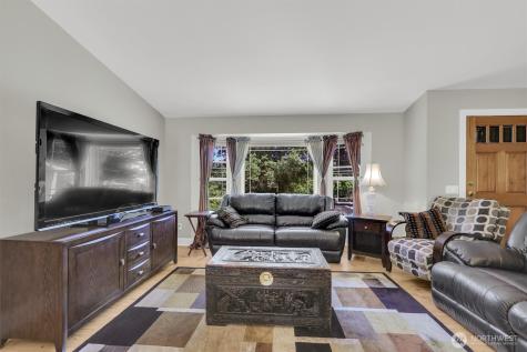 18803 156th Avenue NE Woodinville WA 98072