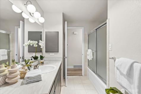 6723 158th Place SW Edmonds WA 98026