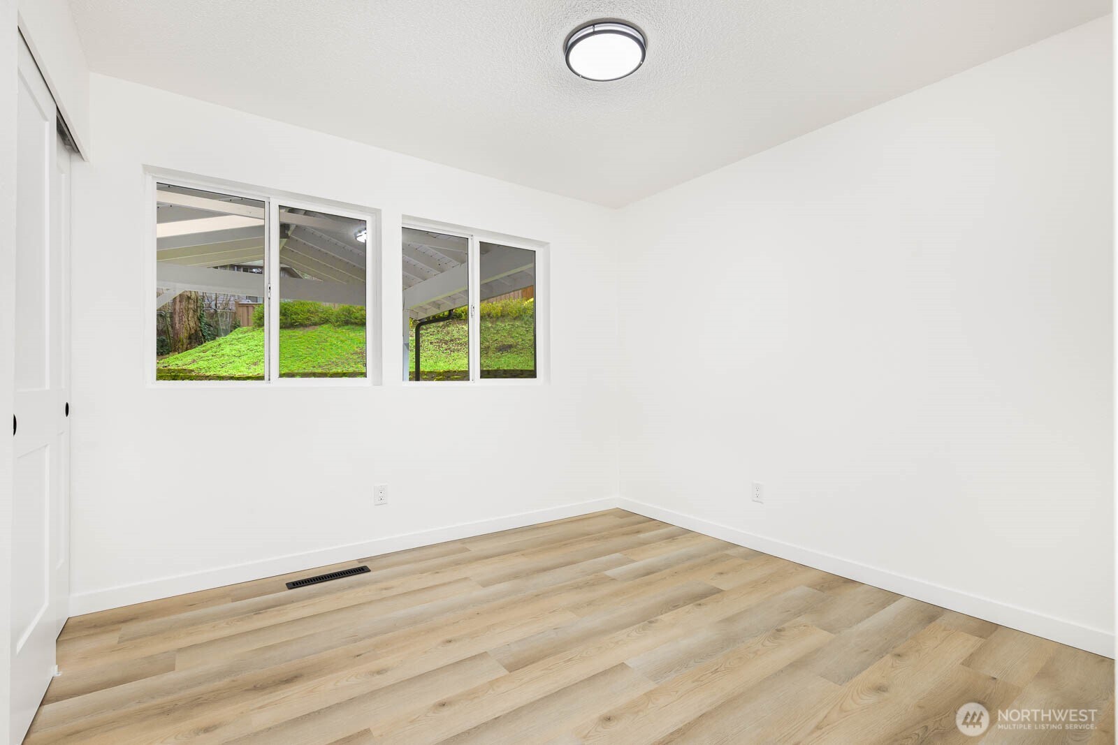4418 60th Avenue W University Place WA 98466