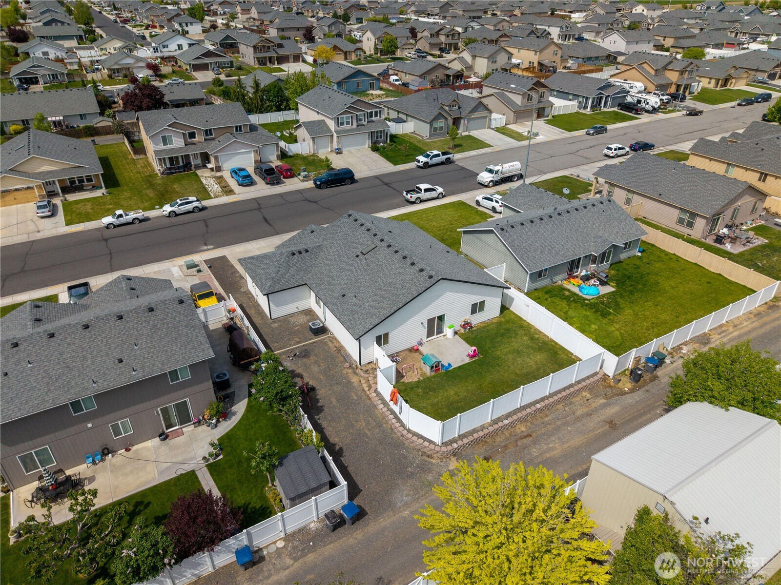 822 Willow Avenue NE Quincy WA 98848
