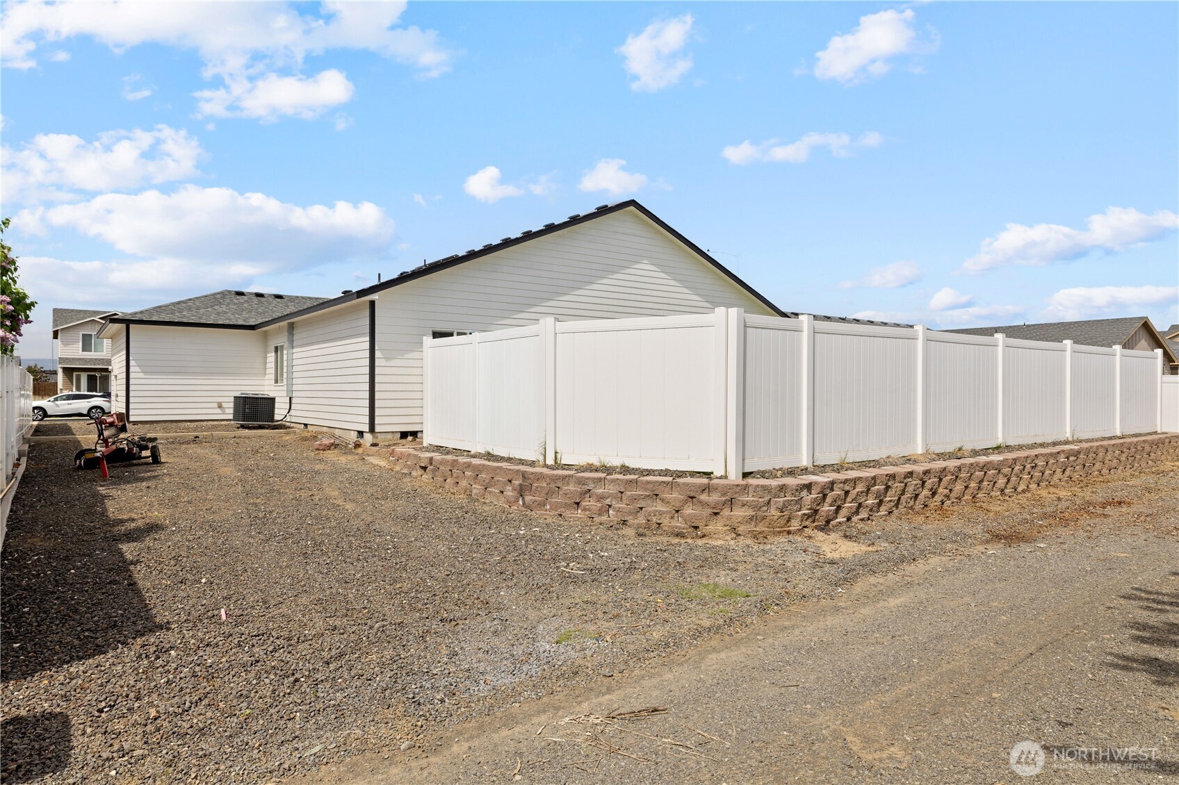 822 Willow Avenue NE Quincy WA 98848