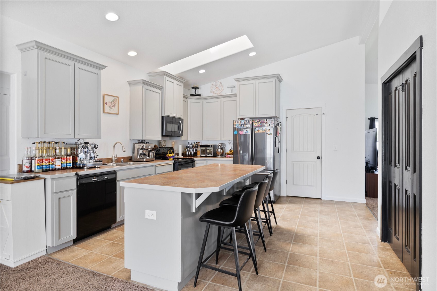 822 Willow Avenue NE Quincy WA 98848