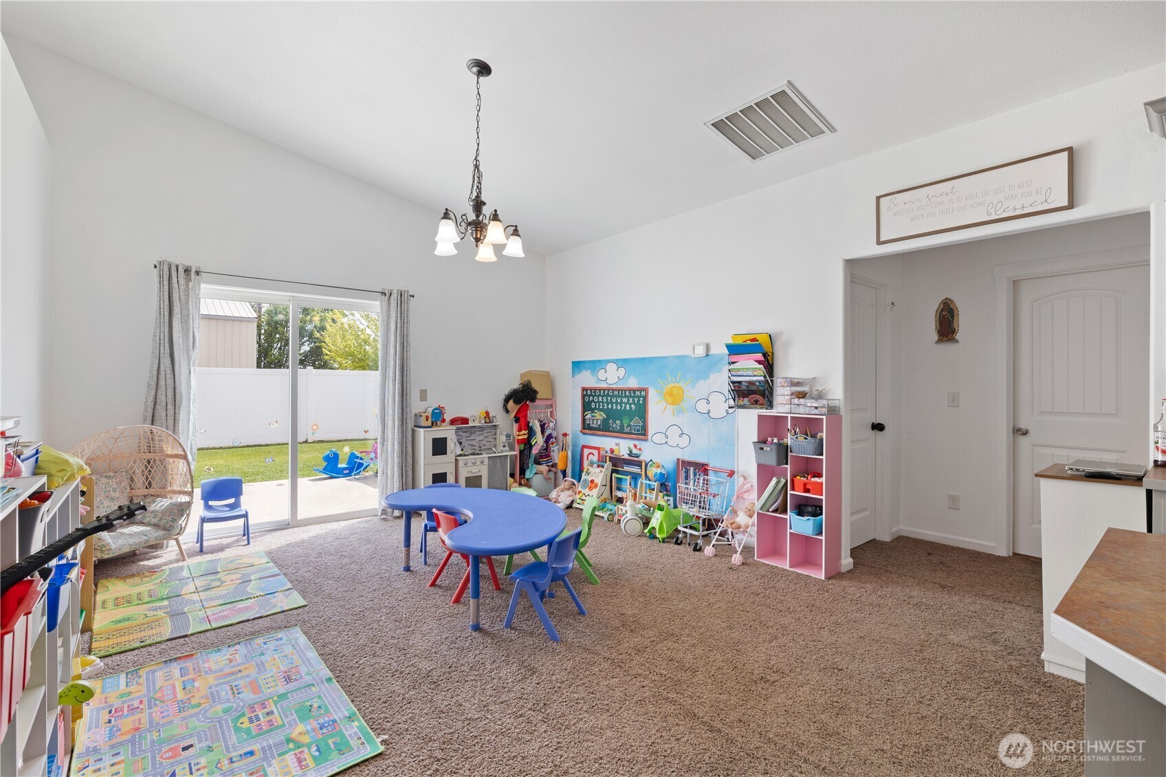 822 Willow Avenue NE Quincy WA 98848