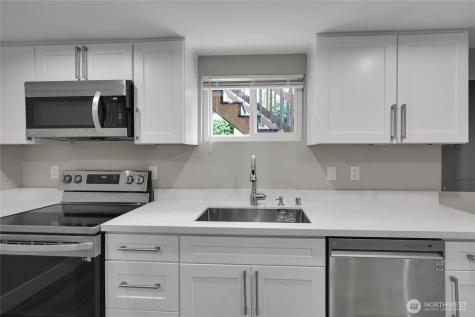 7901 16th Avenue SW Seattle WA 98106