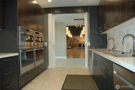 3248 S 180th Place Seatac WA 98188