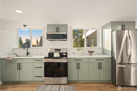 708 Waverly Avenue Everett WA 98201