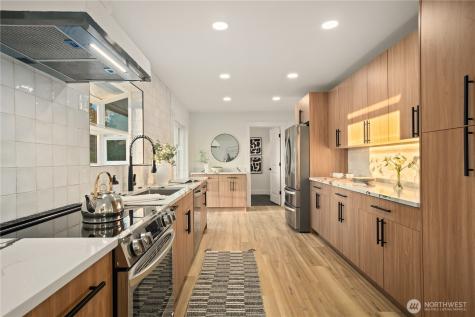 708 Waverly Avenue Everett WA 98201