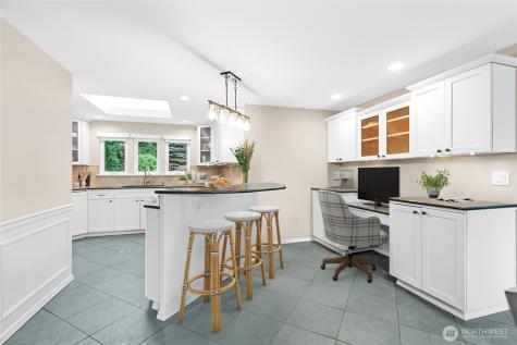 24215 75th Avenue SE Woodinville WA 98072