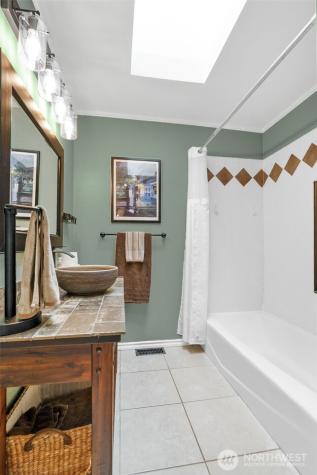 24215 75th Avenue SE Woodinville WA 98072