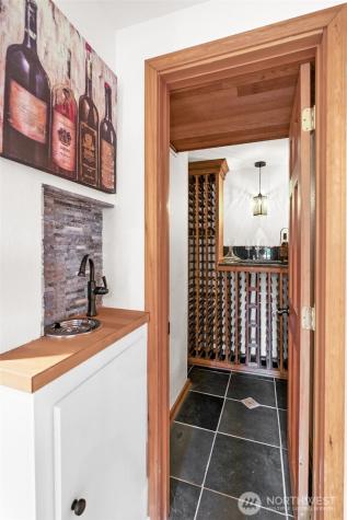 24215 75th Avenue SE Woodinville WA 98072