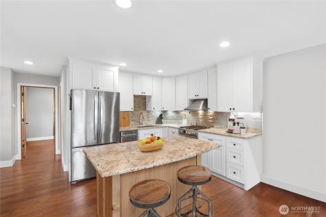 24215 75th Avenue SE Woodinville WA 98072