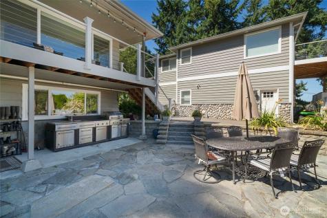 24215 75th Avenue SE Woodinville WA 98072