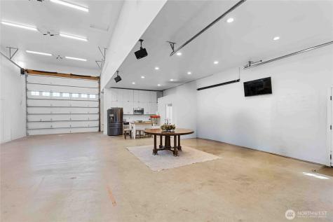 24215 75th Avenue SE Woodinville WA 98072