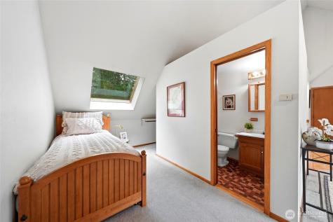 18926 NE 127th Street Redmond WA 98052