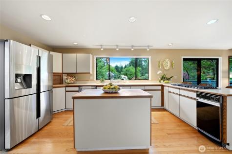 18926 NE 127th Street Redmond WA 98052