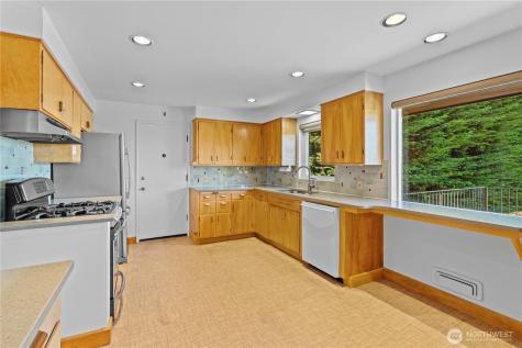 5911 49th Avenue SW Seattle WA 98136