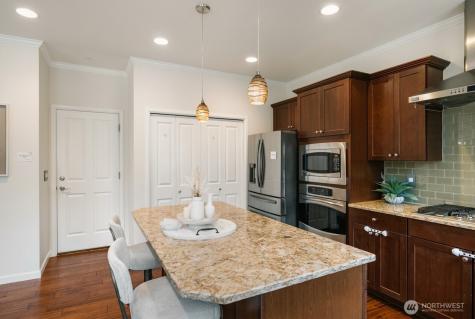 7640 NE 195th Street Kenmore WA 98028