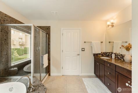 7640 NE 195th Street Kenmore WA 98028
