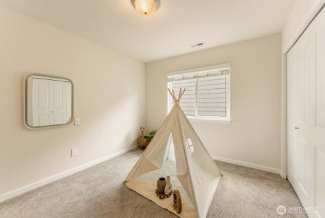 7640 NE 195th Street Kenmore WA 98028