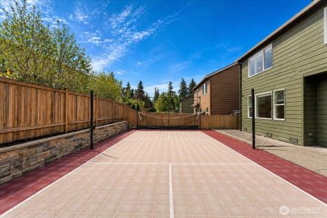 7640 NE 195th Street Kenmore WA 98028