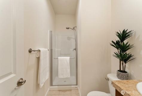 7640 NE 195th Street Kenmore WA 98028