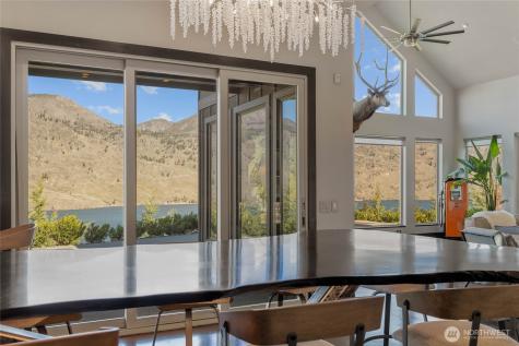 206 Mountain Lake Lane Chelan WA 98816