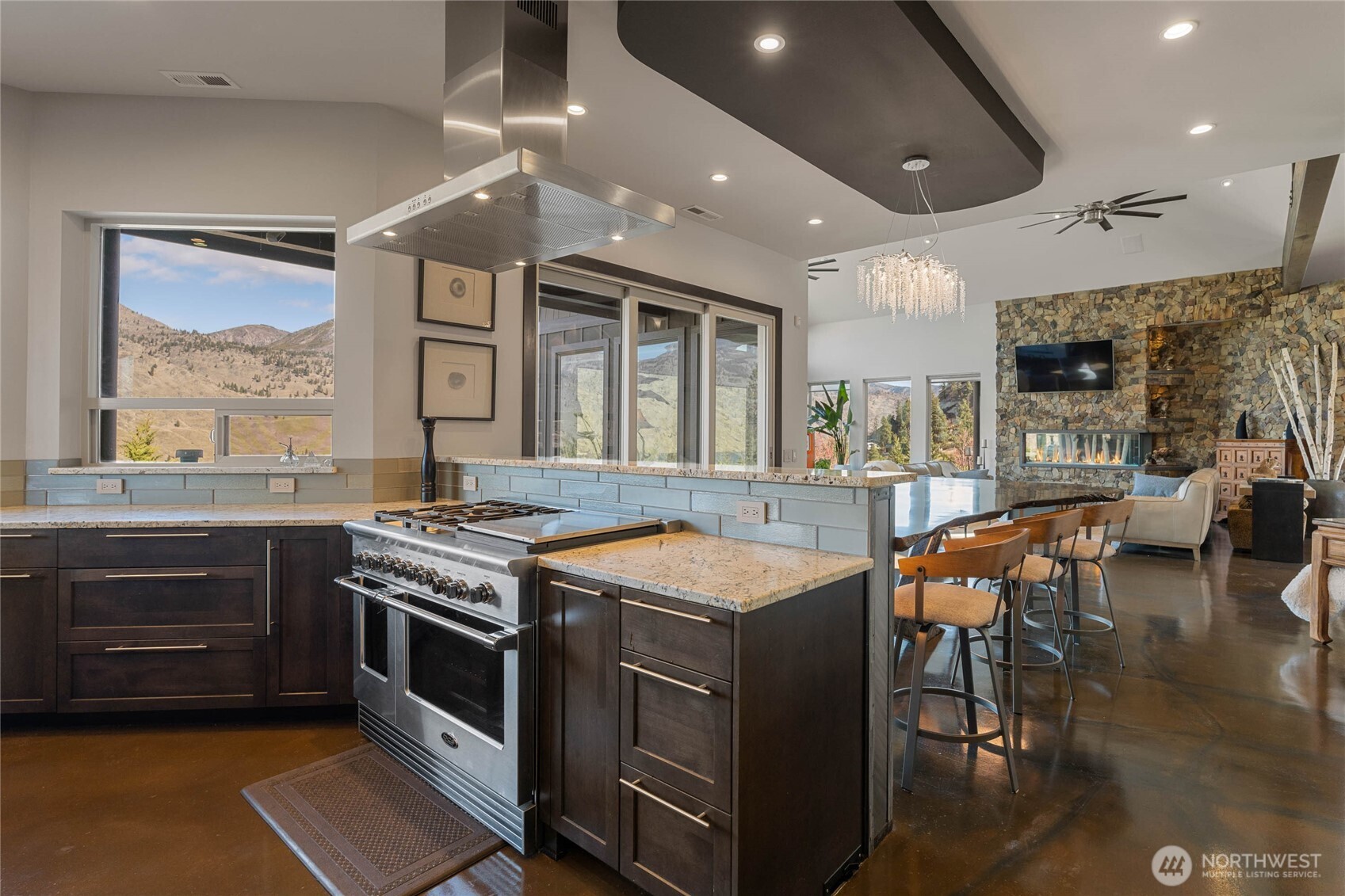 206 Mountain Lake Lane Chelan WA 98816