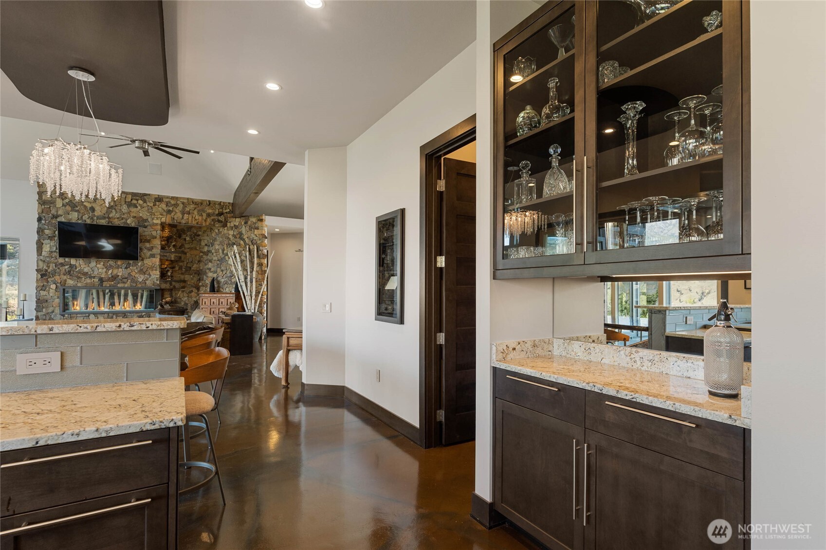 206 Mountain Lake Lane Chelan WA 98816