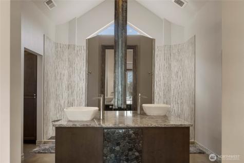 206 Mountain Lake Lane Chelan WA 98816