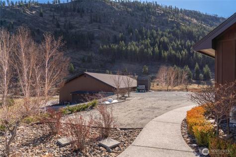 206 Mountain Lake Lane Chelan WA 98816